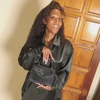 Profile photo of lucy_blacksilk