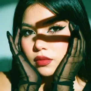 Profile photo of lana__kane__