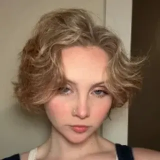 Profile photo of kat_peachyy26