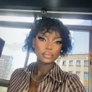 Profile photo of misshotnina