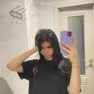 Profile photo of hot_i__love