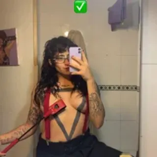 Profile photo of zoe_secrets