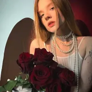 Profile photo of emma_peach