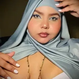 Profile photo of _shara_handal_