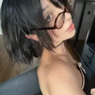 Profile photo of reze_bomb