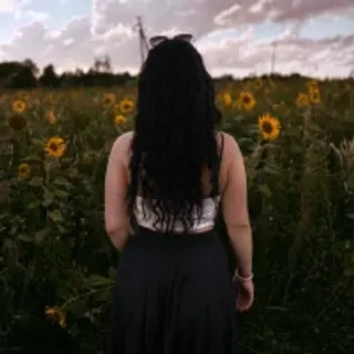 Profile photo of lushbunnyyy