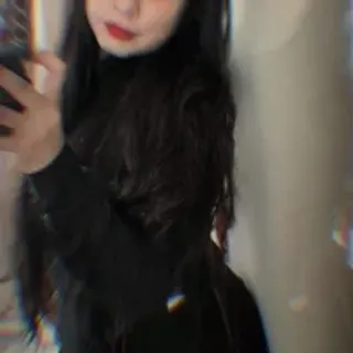 Profile photo of rox_rae