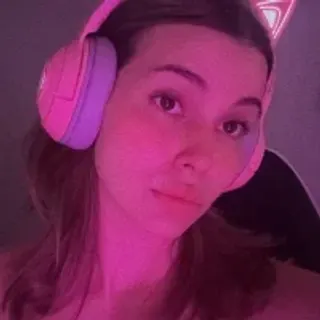 Profile photo of shyhotnerd