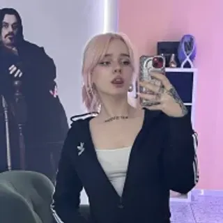 Profile photo of noirmuse_