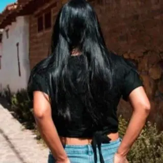 Profile photo of miahot_18