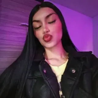 Profile photo of nicolle_quiintero