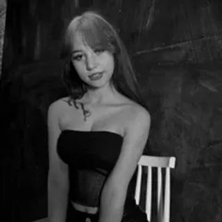 Profile photo of luna_mon