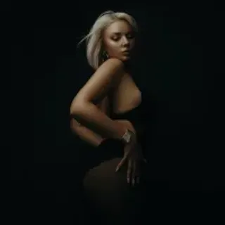 Profile photo of eva___forever