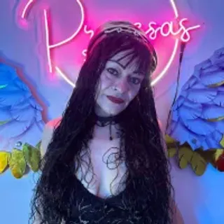 Profile photo of _alexandra_jones
