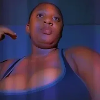 Profile photo of evadeepuss