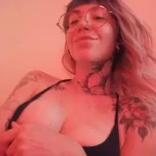 Profile photo of dirty_pink