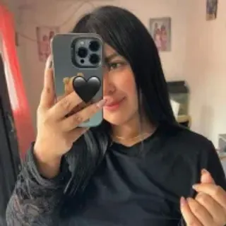 Profile photo of aurora_tziu