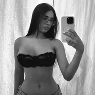 Profile photo of manu_white