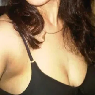 Profile photo of p_r__