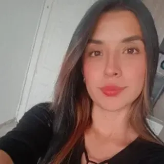 Profile photo of moon_rouge