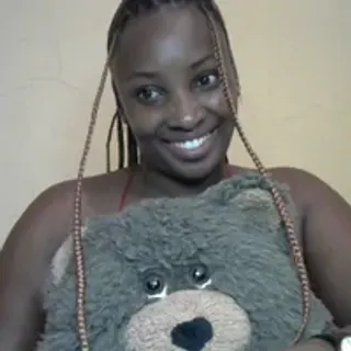 Profile photo of forbidden_desire12