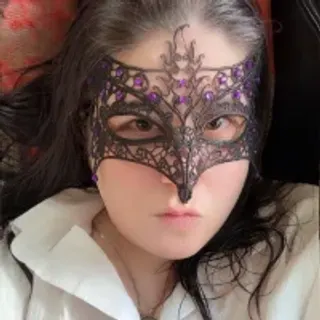Profile photo of scarletvixxen