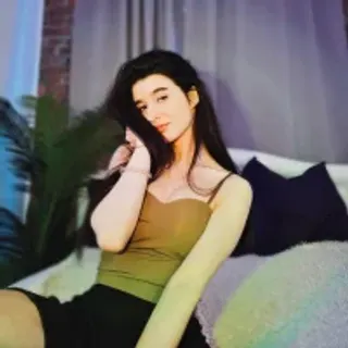 Profile photo of lauracoy