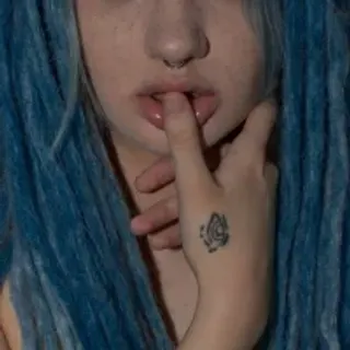 Profile photo of elieiza_xo