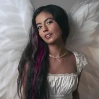 Profile photo of emily_bank