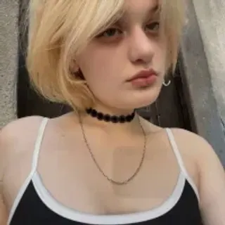 Profile photo of candybooms_