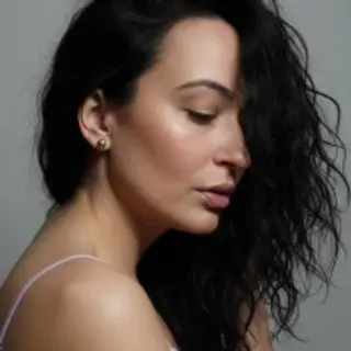 Profile photo of m_i_l_f_a