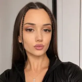 Profile photo of lolamoonn