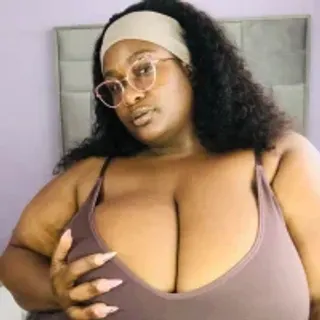 Profile photo of bustytitsxxx