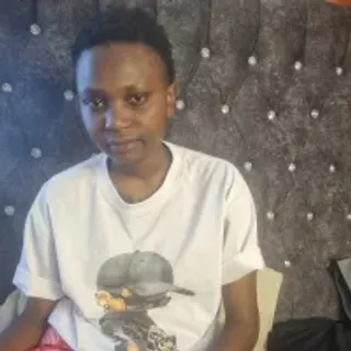 Profile photo of thee_african