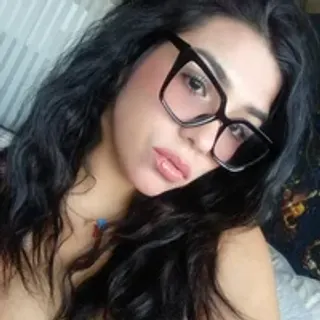 Profile photo of abril_gutzz