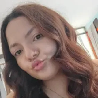 Profile photo of cherryscarlet_