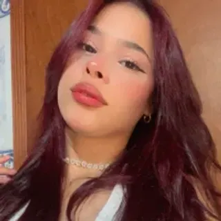 Profile photo of scarletfairy_
