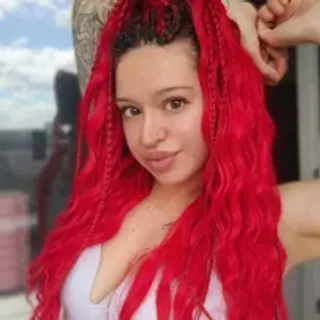 Profile photo of elianafox_