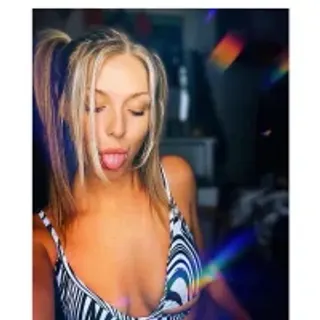 Profile photo of luna_2698