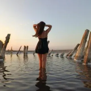 Profile photo of she-moon