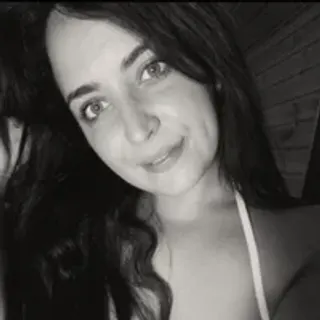 Profile photo of selena-selena