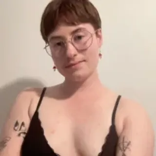 Profile photo of prettyguyeli1