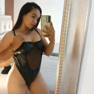 Profile photo of mia_brunette26