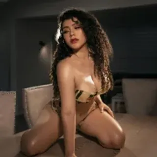 Profile photo of victoriaarose
