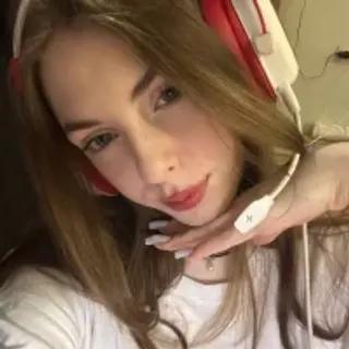 Profile photo of clara_kitty
