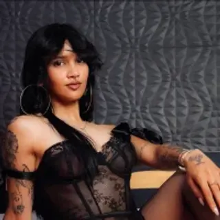 Profile photo of ambermuse_
