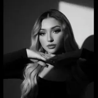 Profile photo of cammile__iryna