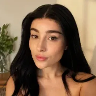 Profile photo of lilya_de_vie