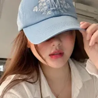 Profile photo of milkteaglasses2