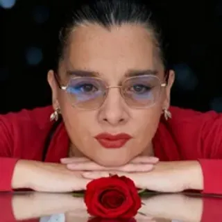 Profile photo of aleja_gonzales